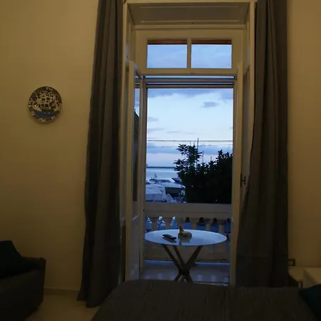Be Happy Bed and Breakfast 4*